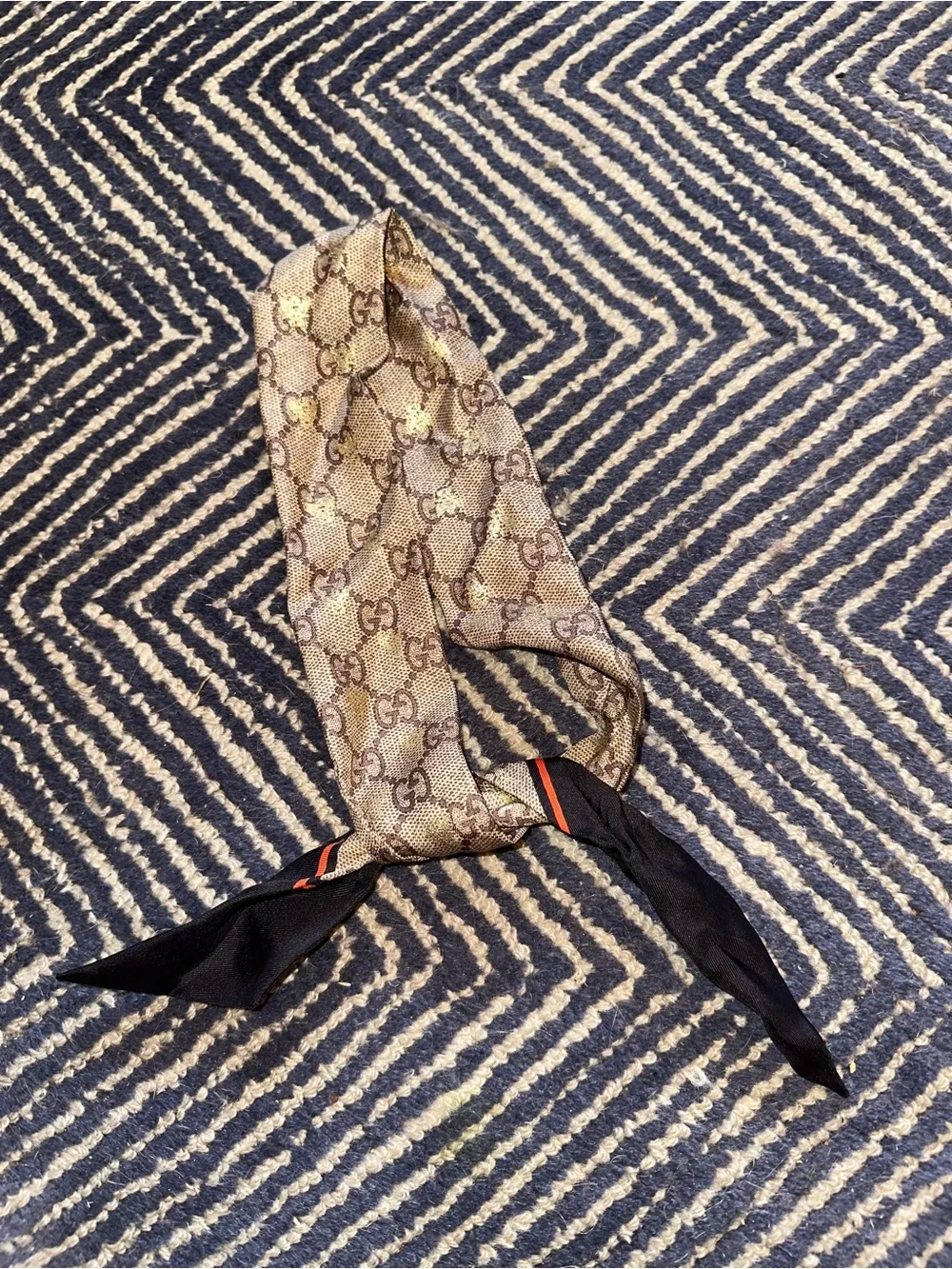 Gucci Beige GG Monogram Silk Twilly with Navy Tips and Red Stripe